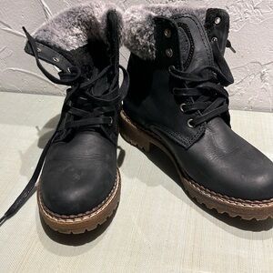 Pajar lace up winter booties USA size 6,5